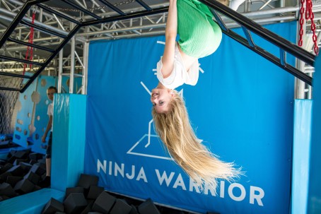 Pramogų „Palangos vasaros parke“ abonementas: batutai + ninja warrior