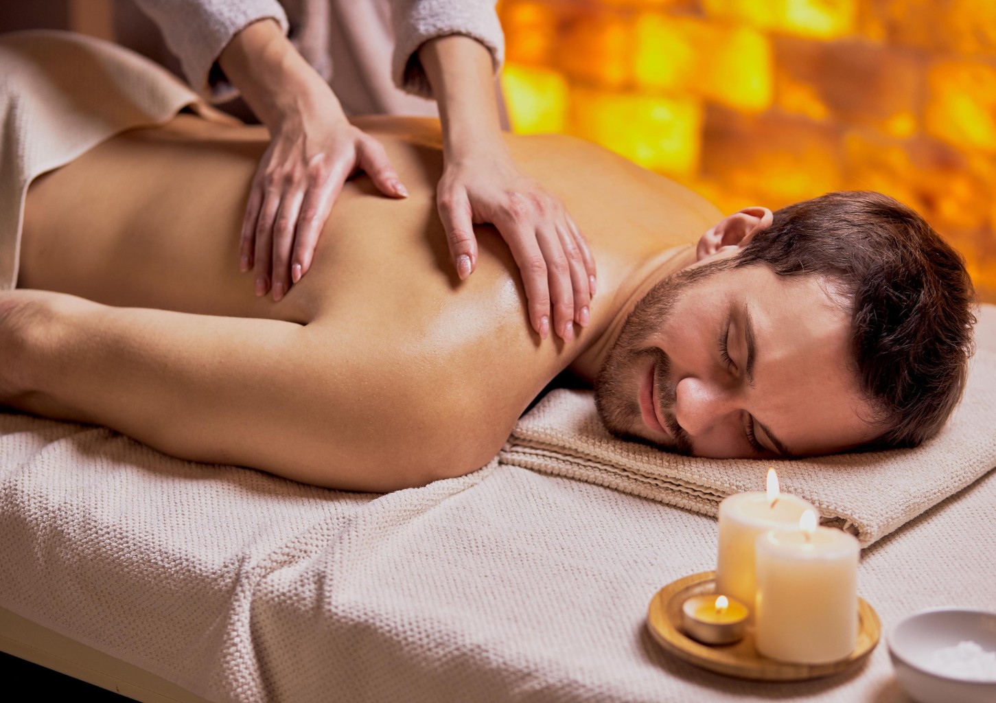 Klasikinis nugaros masažas Dalios Grožio Studijoje