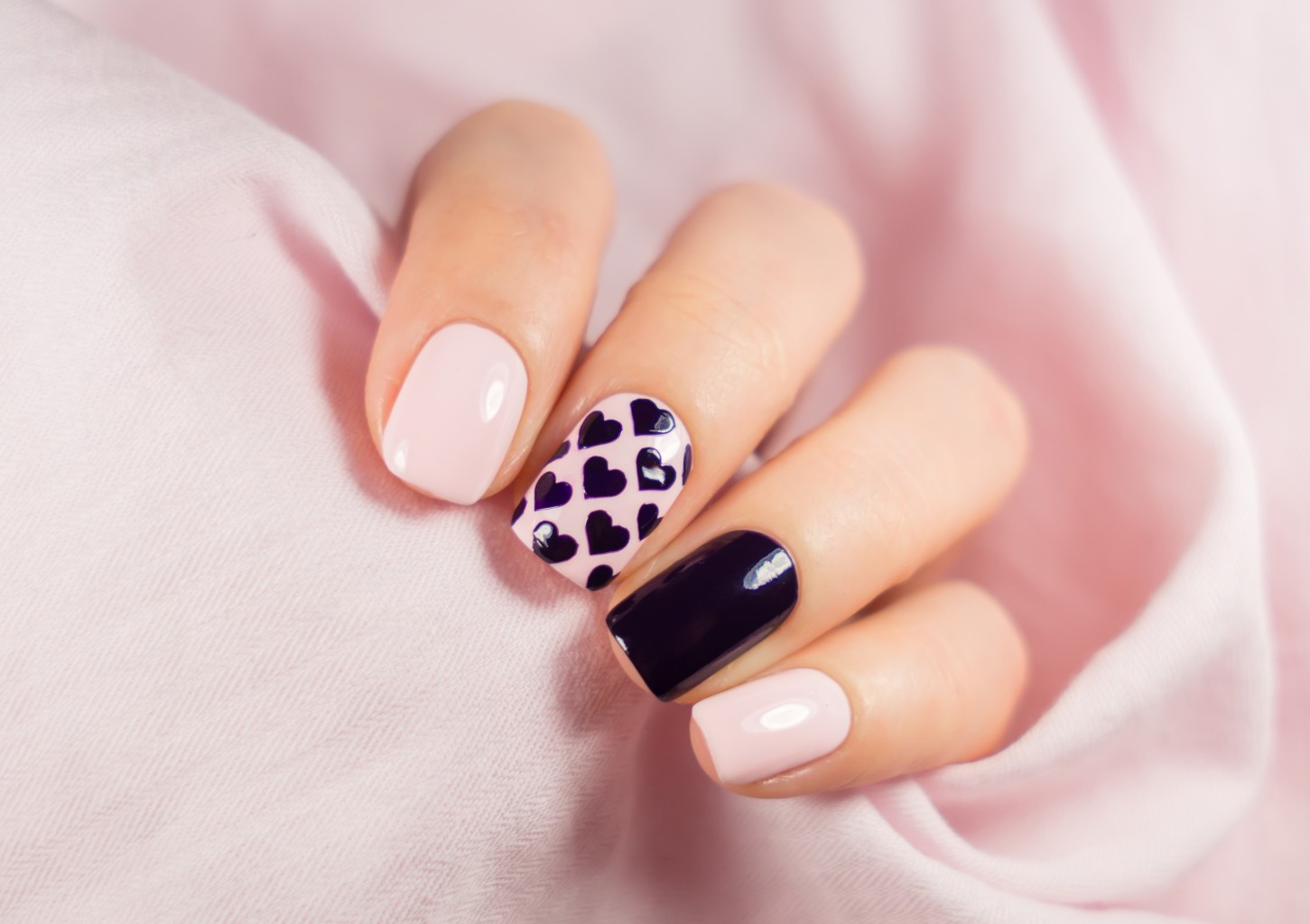 SPA manikiūras su lakavimu