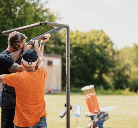 Lėkštučių šaudymas „ShootingClub“ šaudykloje kompanijai