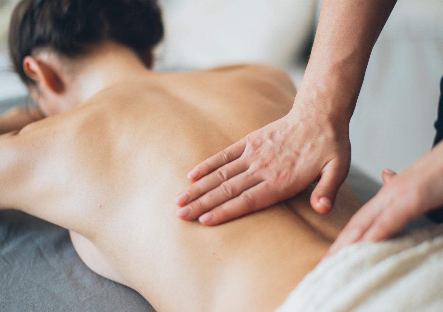 Kūno linijas dailinantis masažas „Grožio žavesys“ 90 min.