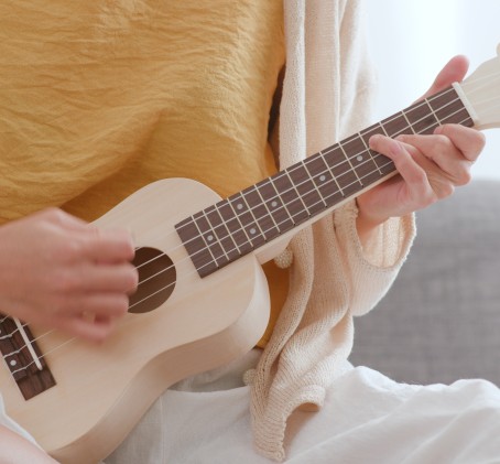 4 ukulelės pamokos studijoje „Studio 34“