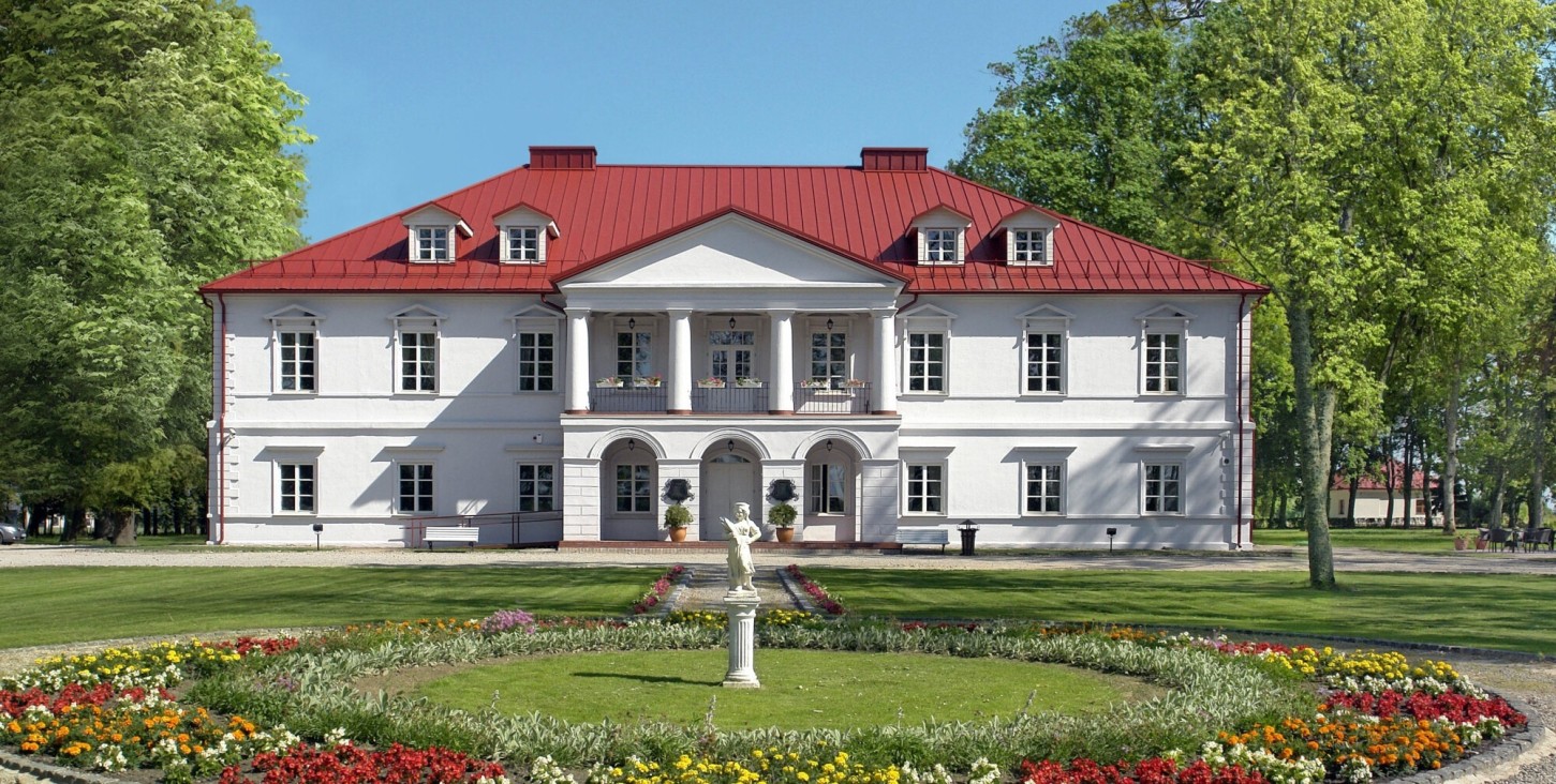 Nakvynė dvare, sporto pramogos ir mini SPA DVIEM + dvaro šefo patiekalas