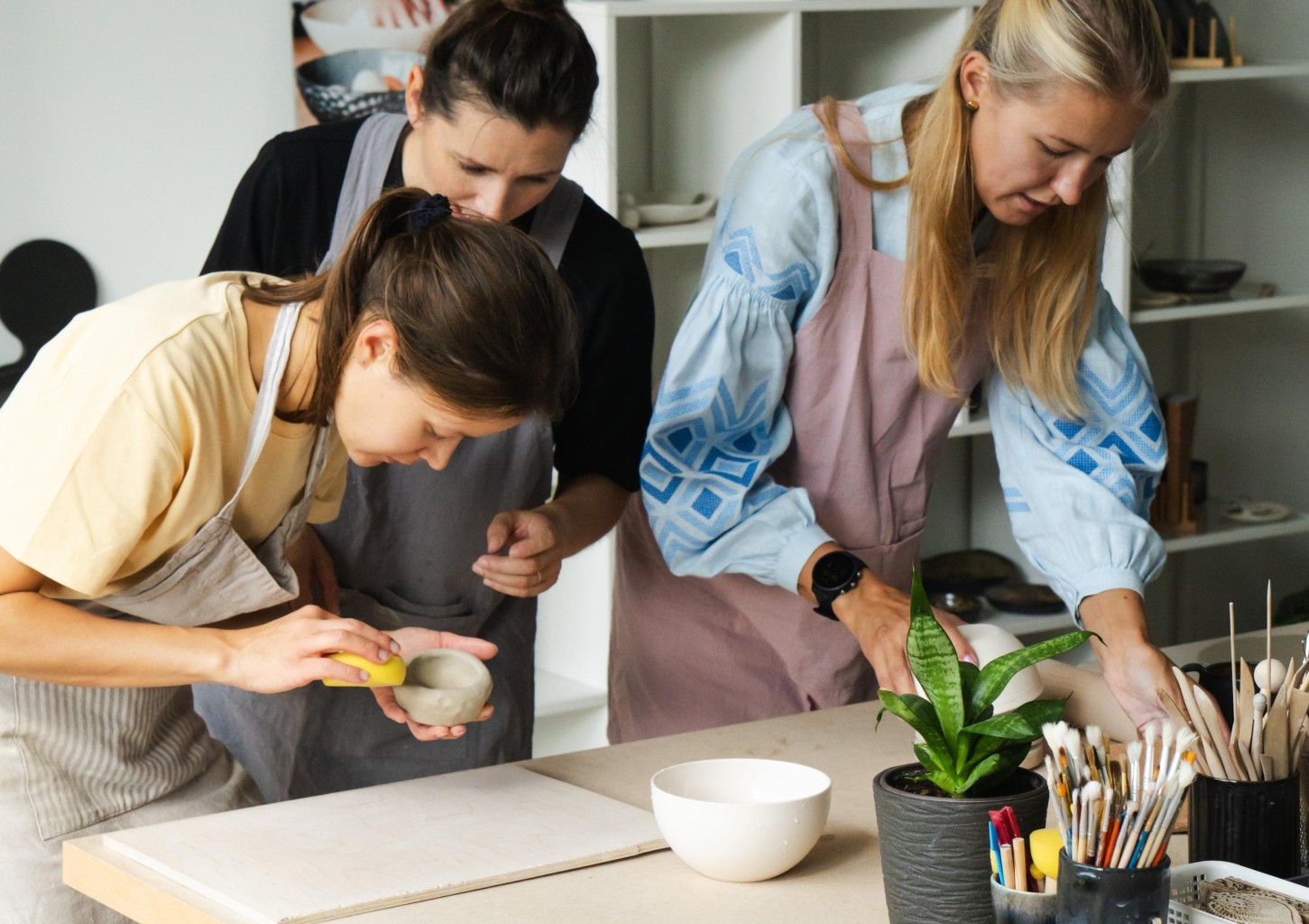 Keramikos užsiėmimas šeimai