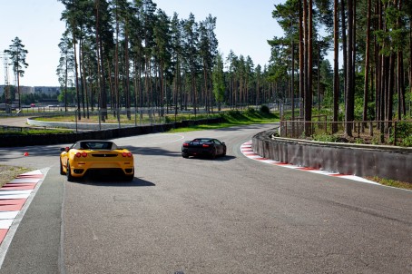 Važiuok Ferrari arba Lamborghini „Nemuno žiede“ vaikui (ir ne tik!)