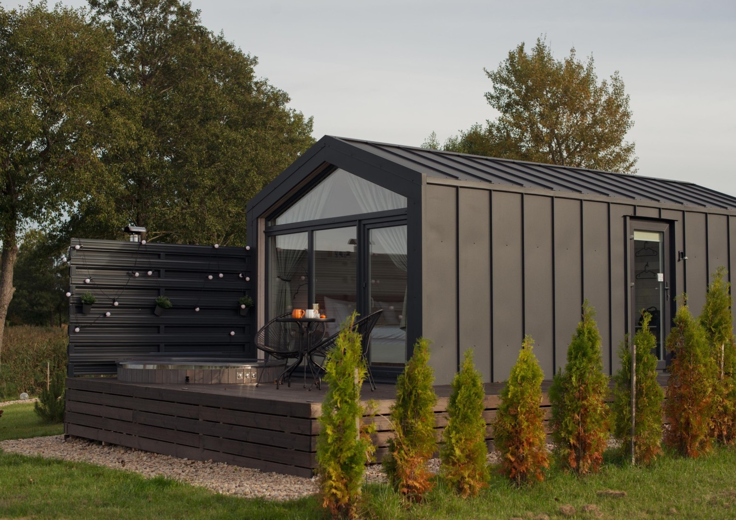 2 naktys namelyje ant ežero kranto DVIEM darbo dienomis šiltuoju sezonu