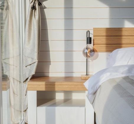 1 naktis namelyje ant ežero kranto DVIEM visomis sav. dienomis + sauna