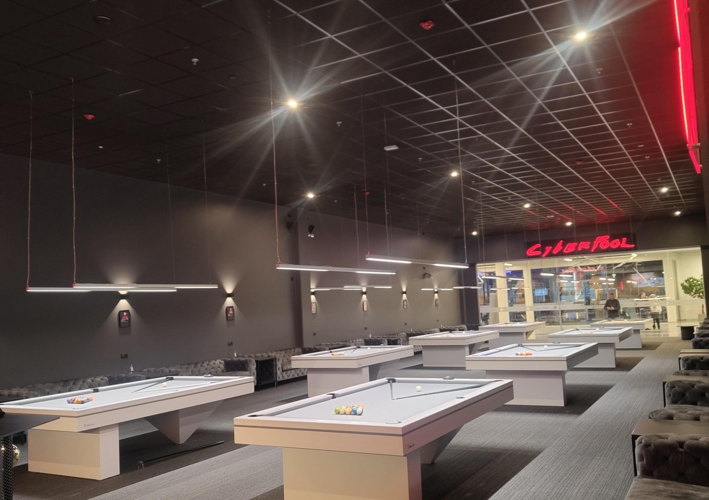 „CyberPool“ biliardo žaidimas savaitgaliais dviem