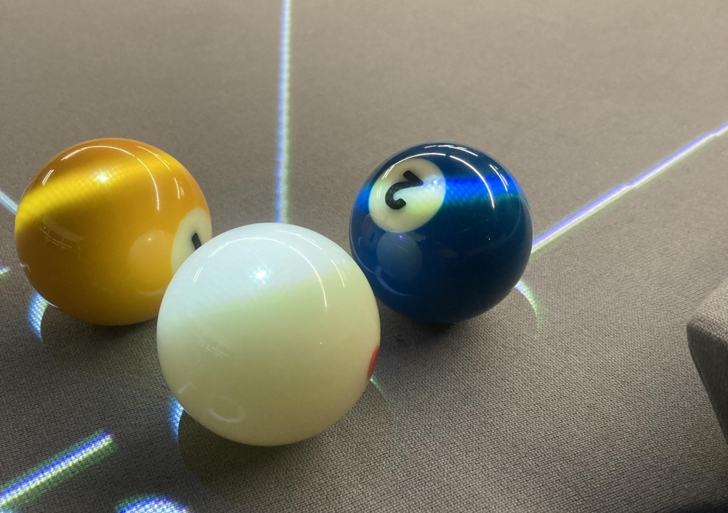 „CyberPool“ biliardo žaidimas su mokomąja ICA programa savaitgaliais dviem