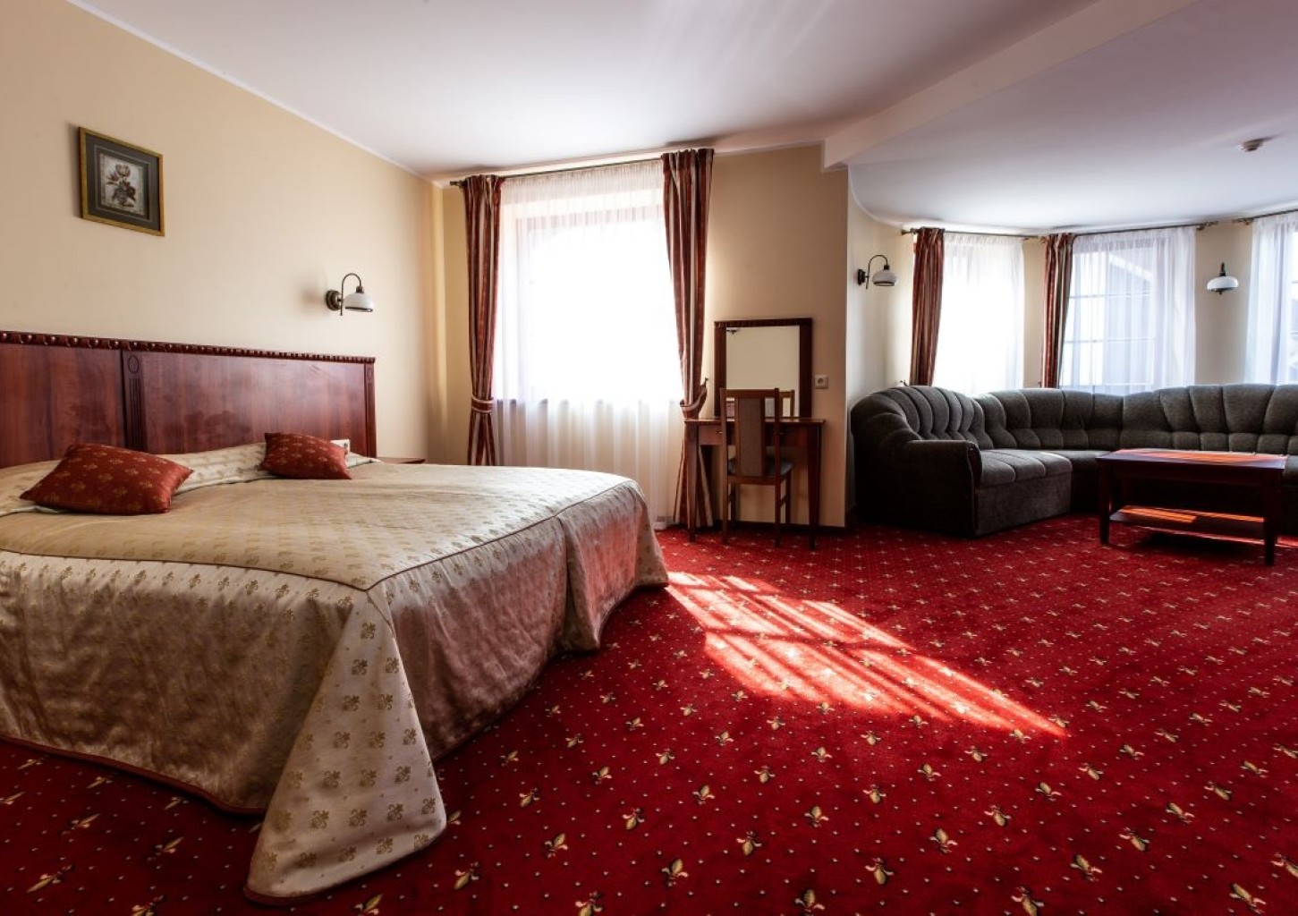 1 naktis 4 asm. ŠEIMAI viešbutyje „Galia“ su pusryčiais darbo dienomis