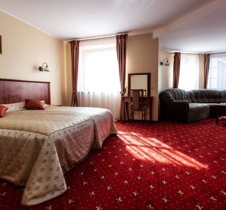 1 naktis 4 asm. ŠEIMAI viešbutyje „Galia“ su pusryčiais darbo dienomis