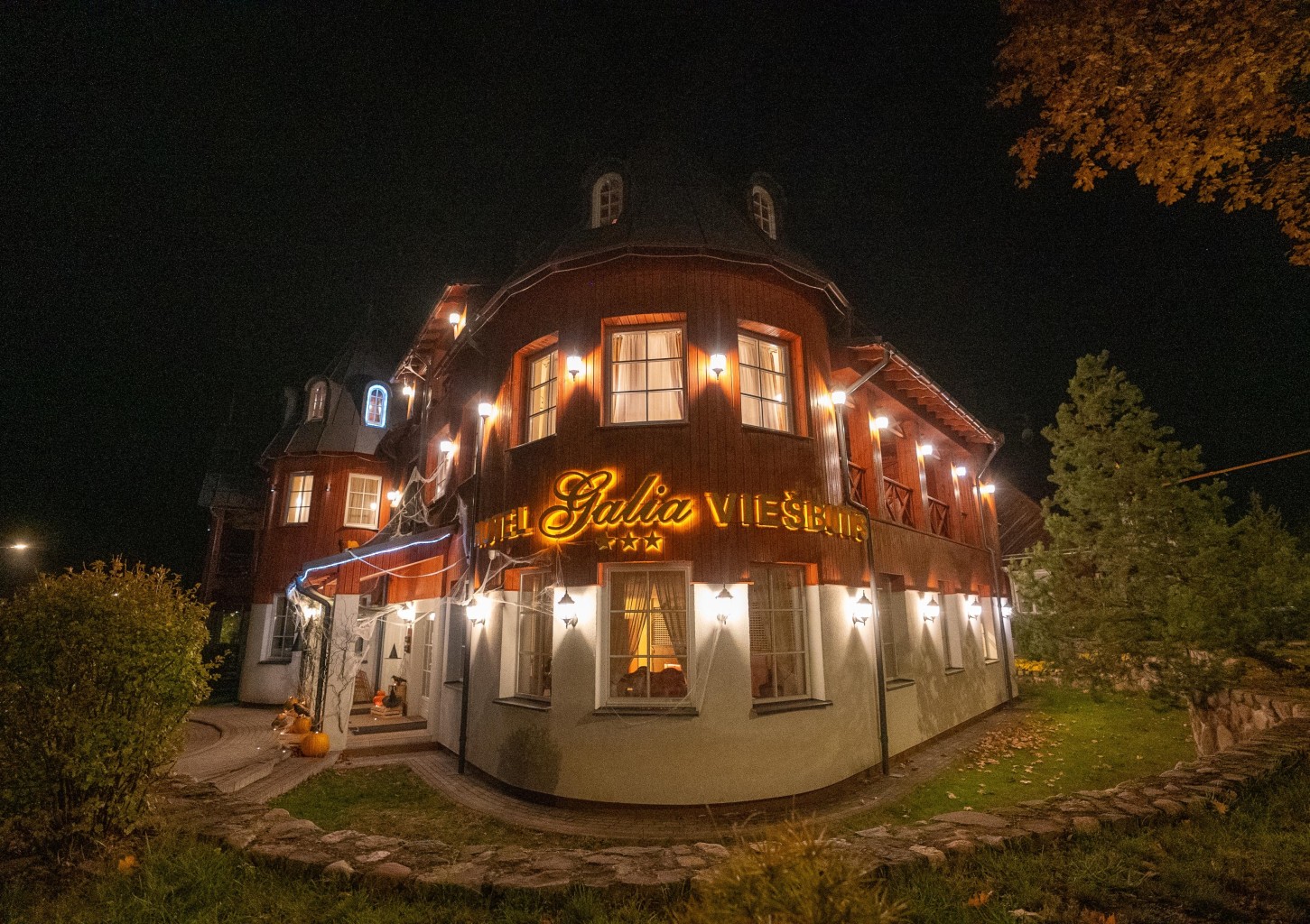 1 naktis 4 asm. ŠEIMAI viešbutyje „Galia“ su pusryčiais visomis savaitės dienomis