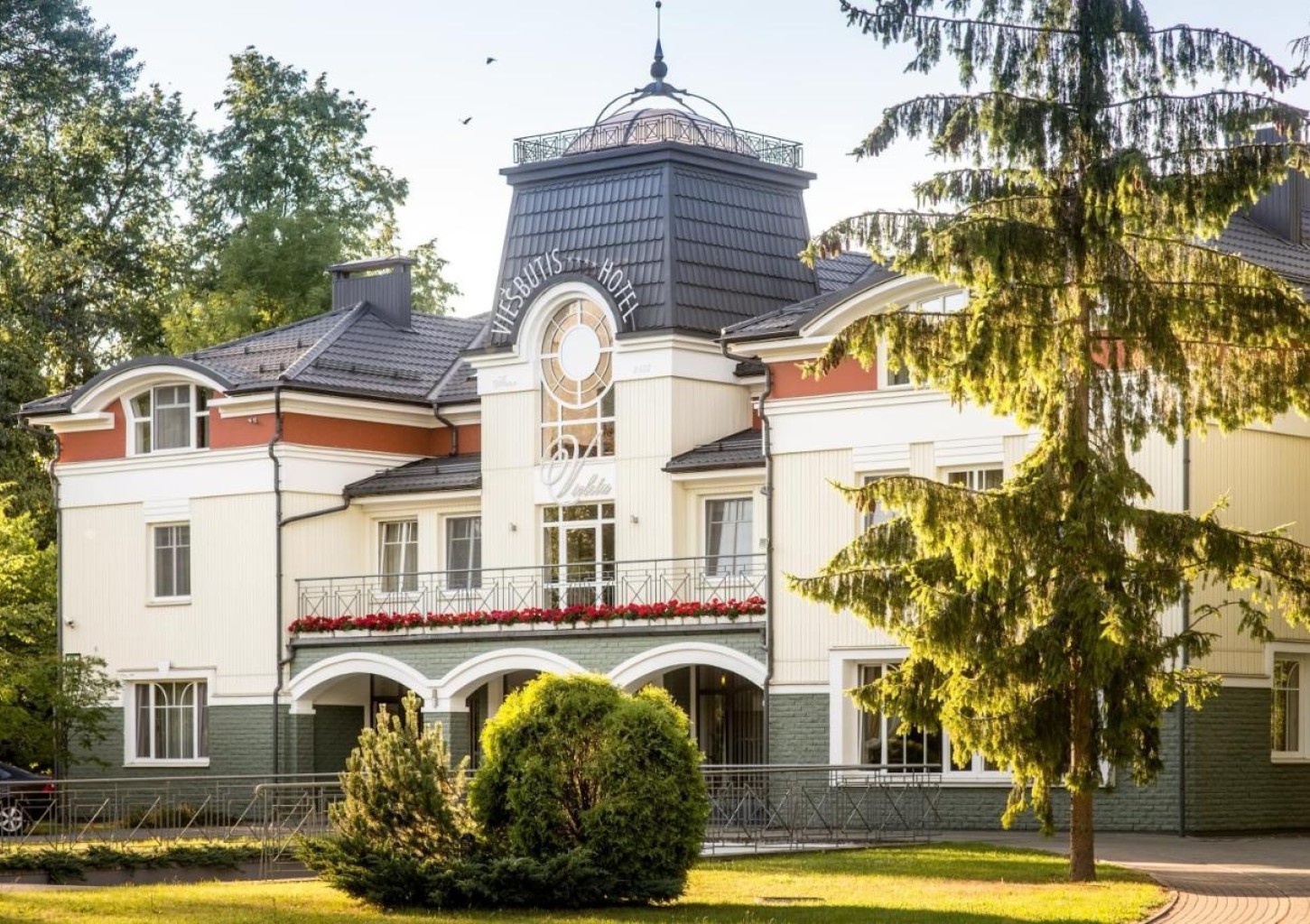 1 naktis DVIEM viešbutyje „Violeta“ su pusryčiais ir SPA darbo dienomis