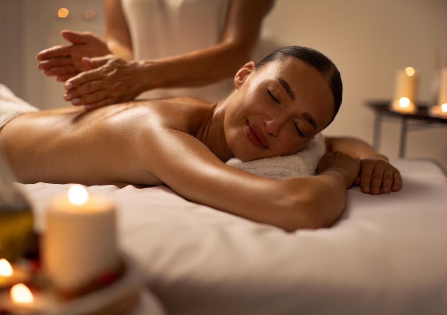 Antistresinis nugaros masažas su nesvarumo terapija