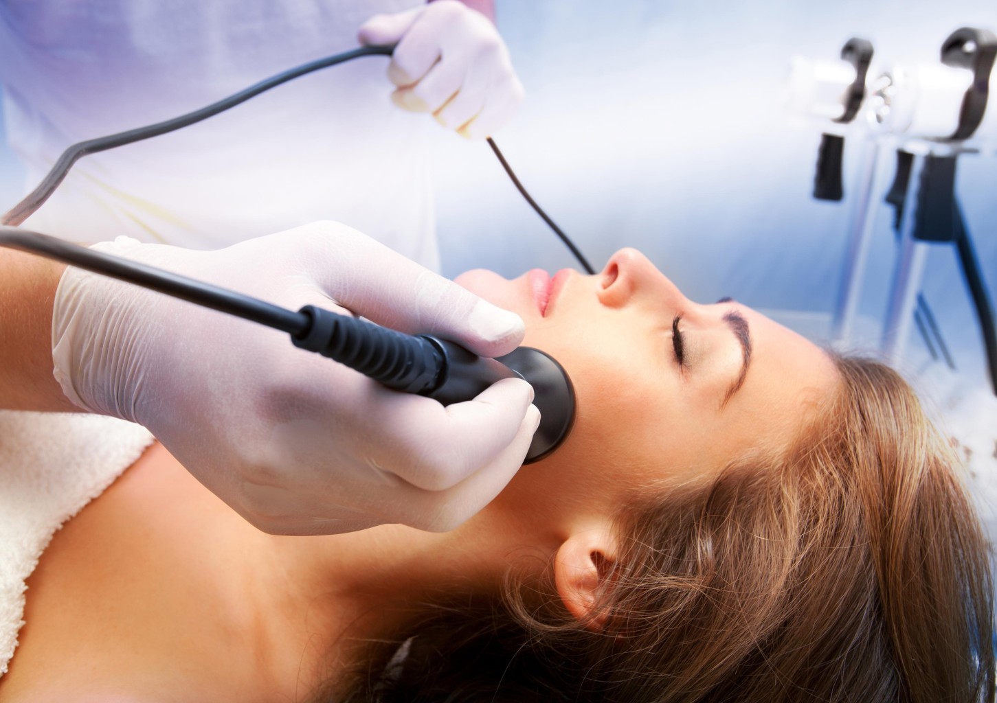 Radijo dažnio terapija veidui ir kaukė