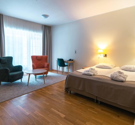 1 naktis DVIEM „Royal SPA Residence“ su parafinu rankoms/kojoms ir haloterapija