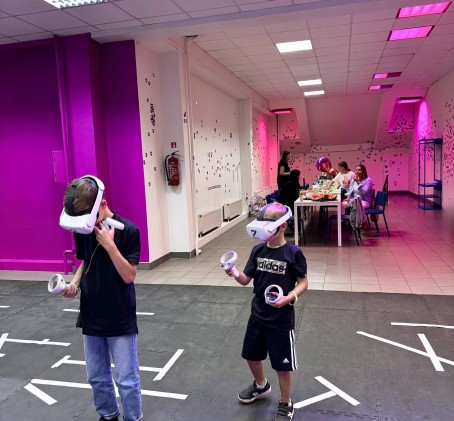 „VR ARENA“ komandinė pramoga Šiauliuose (30 min.)