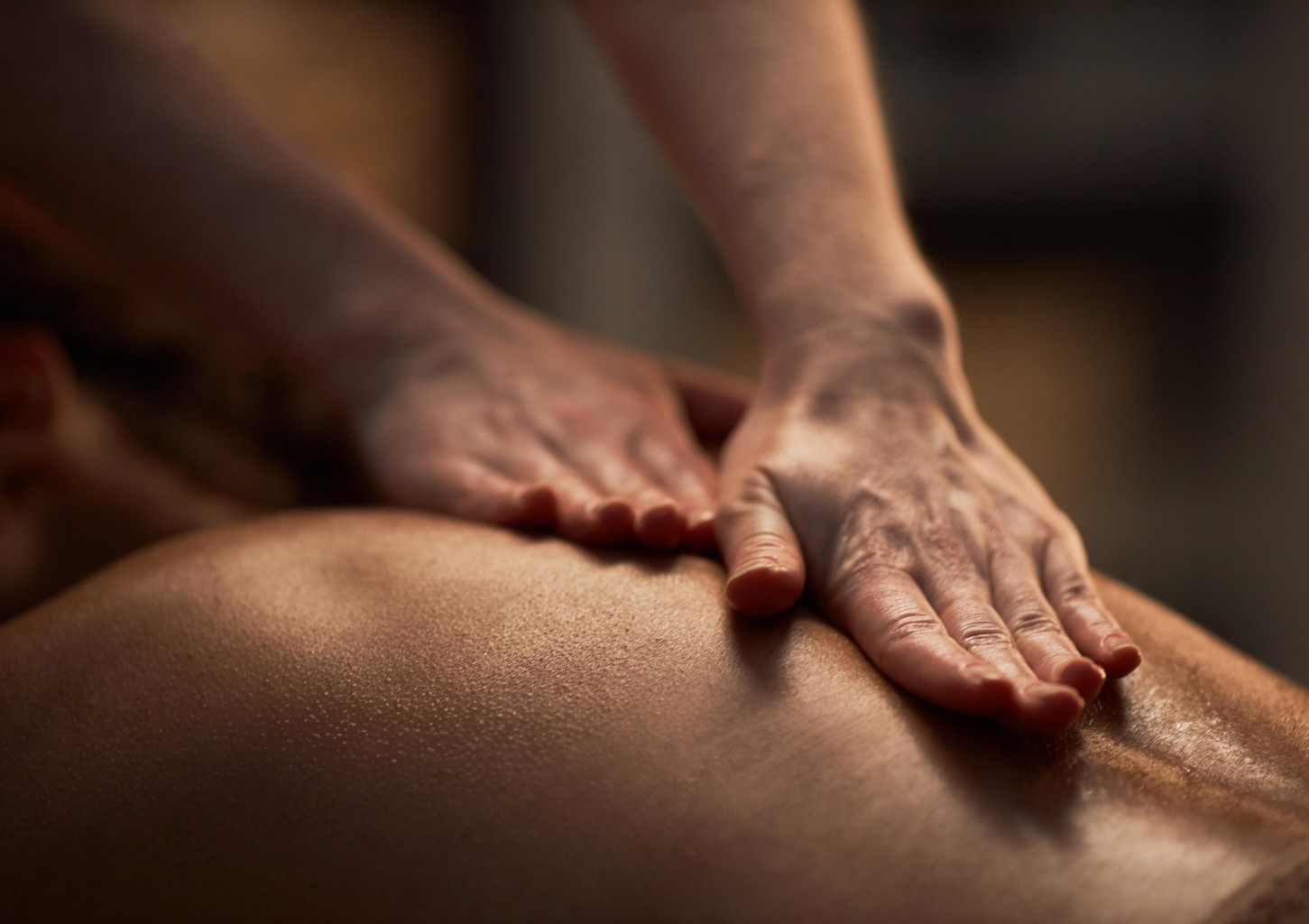 Gydomasis nugaros masažas