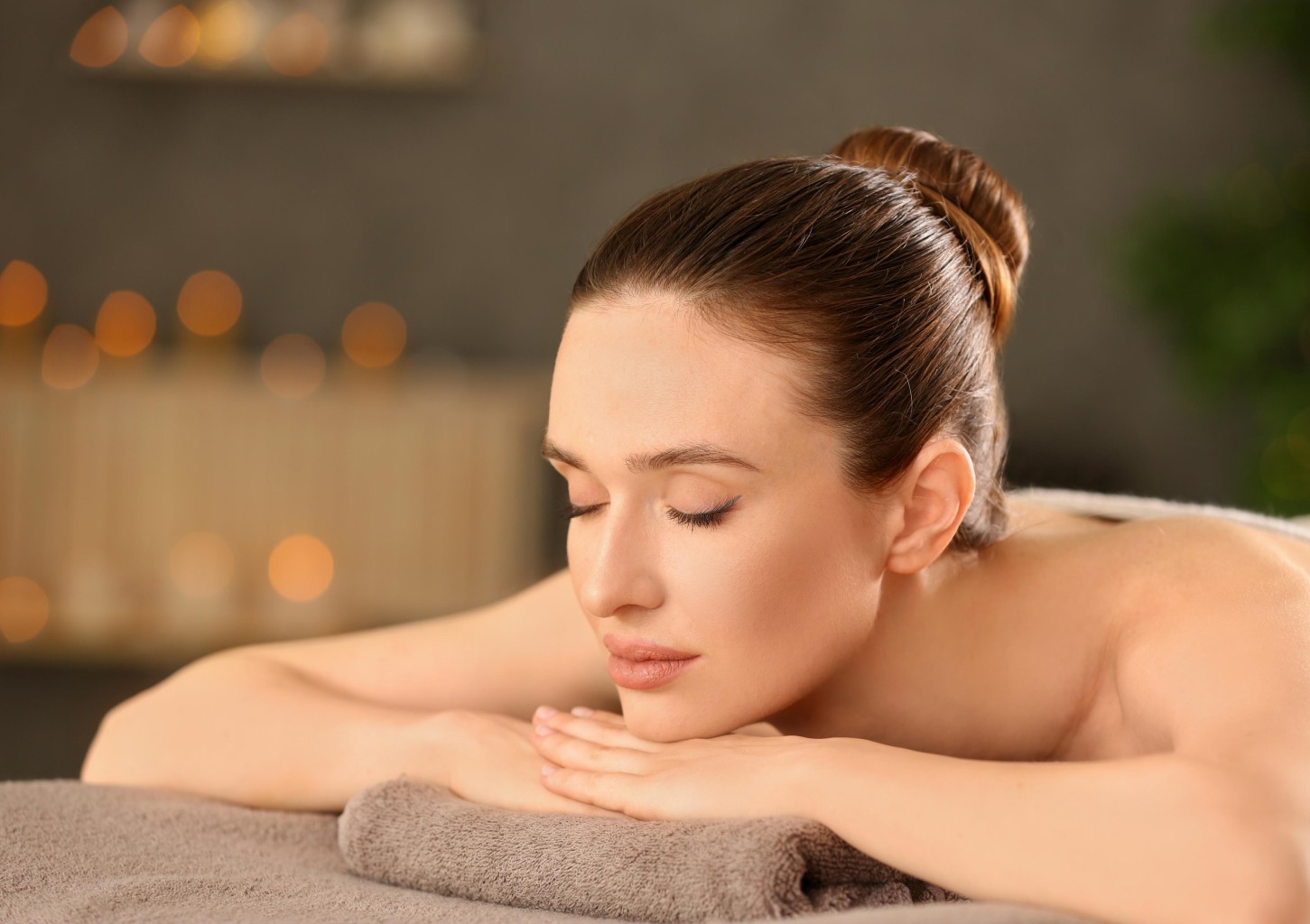 Gydomasis pečių juostos ir sprando masažas