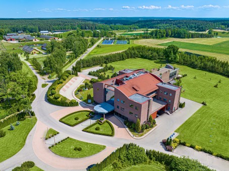 2 naktų poilsis DVIEM viešbutyje Harmony Park su pusryčiais ir SPA