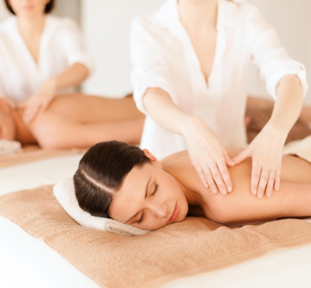 Aromaterapinis masažas DVIEM salone „Harmonijos menė“ Vilniuje