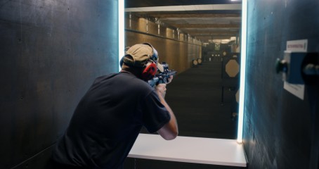 VIP šaudymo koviniais ginklais pamoka
