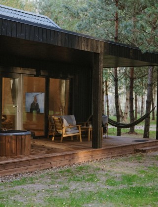 Nakties poilsis „Miško kortai“ namelyje su ofūro vonia 2 asm.