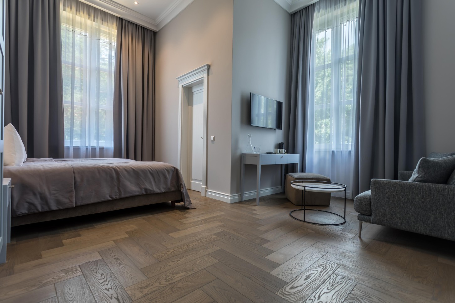 Naktis viešbutyje „Vila Komoda“ didesniojo tipo kambaryje dviem + pusryčiai