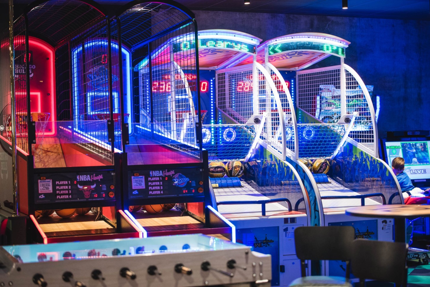 Karaokė + „Arcade“ pramogos sporto bare ir restorane „O'Learys“