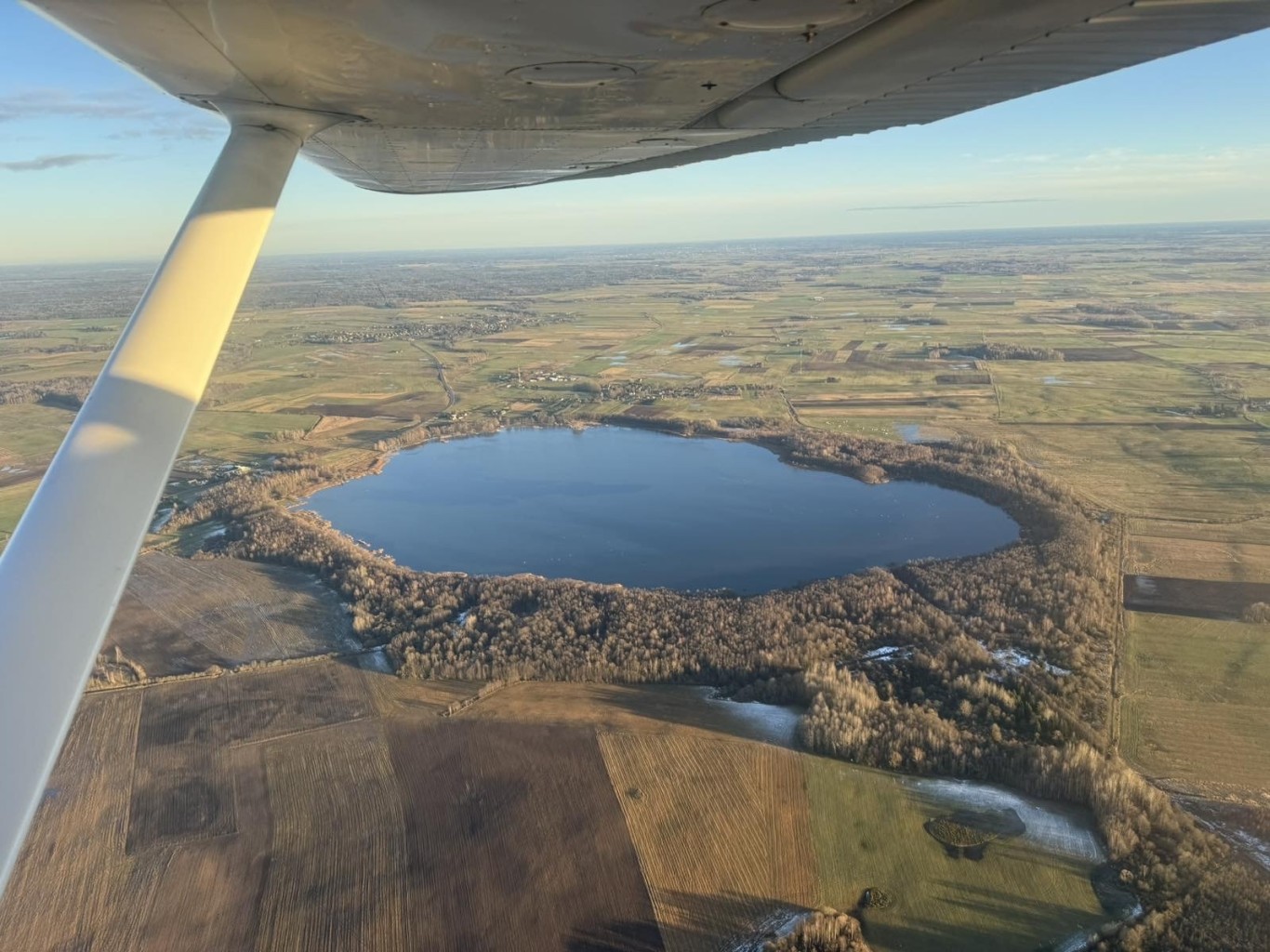 Apžvalginis skrydis 2 asm. (15 min.)