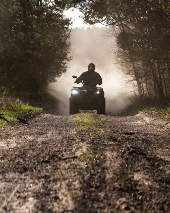 Keturračių turas Kaune – nuotykiai gamtos apsuptyje!