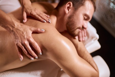 Sportinis masažas grožio salone „Mystic SPA Hub“