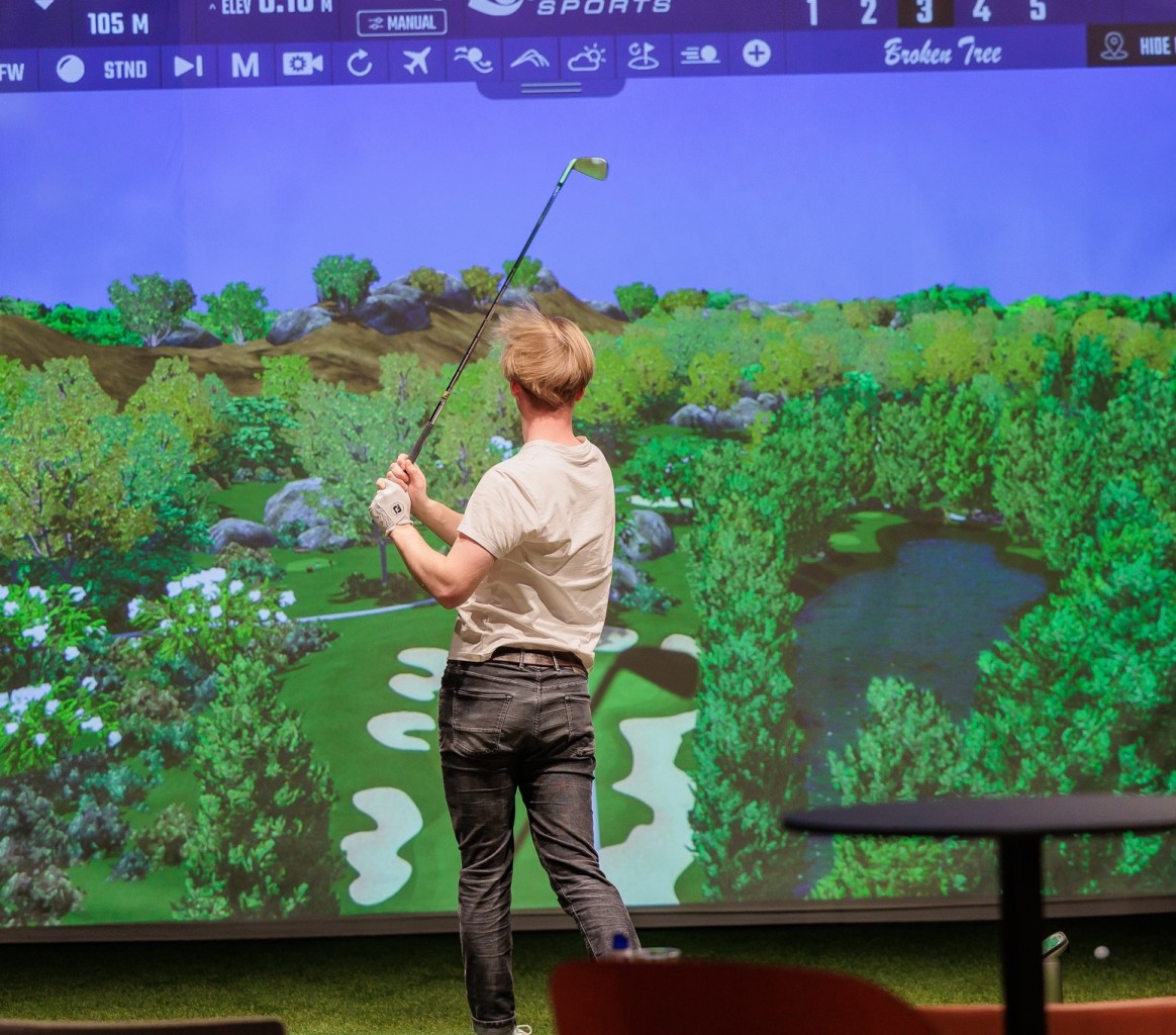 Įvadinė golfo pamoka Vilniuje „Indoor Golf“